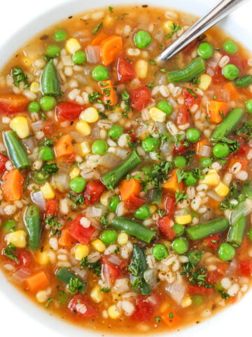 Vegetable barley soup