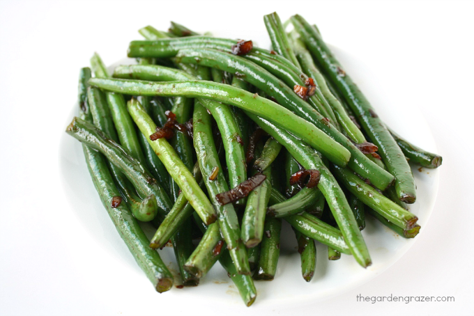 Plate with cooked garlic green beans