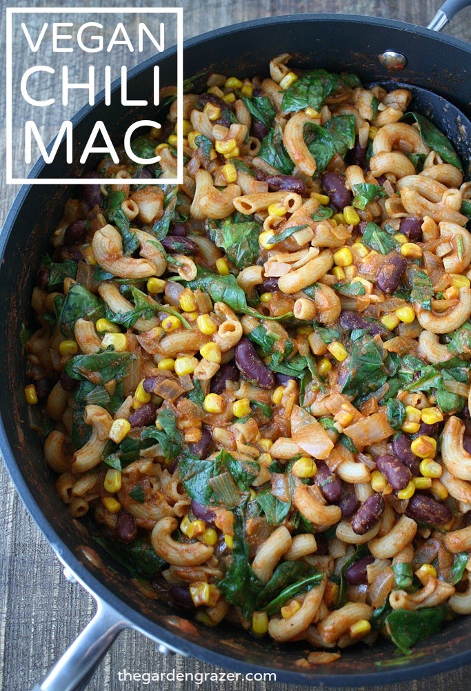 Vegan chili mac in a skillet