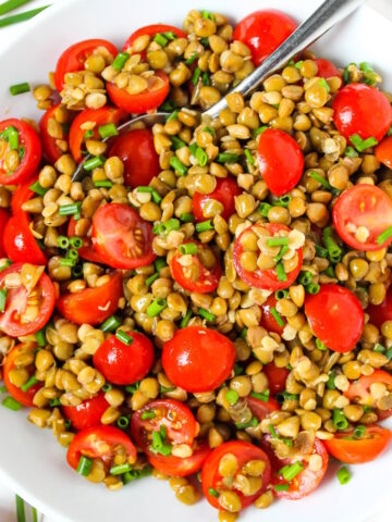 Lentil tomato salad cover photo