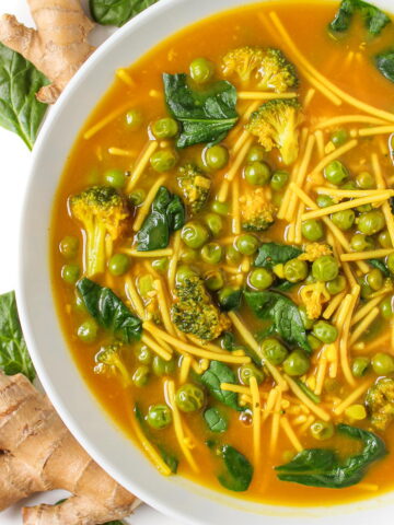 Pumpkin Curry Soup (Vegan!) - The Garden Grazer