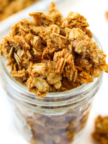 Peanut butter granola cover photo