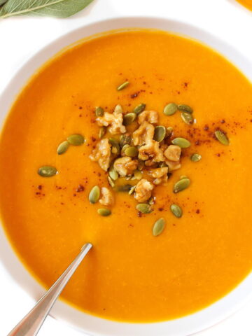 Vegan roasted butternut squash soup