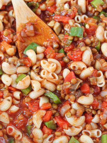 Vegan lentil goulash in a pan