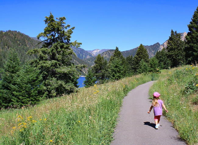 Walking trail near Hebgen Lake in Montana