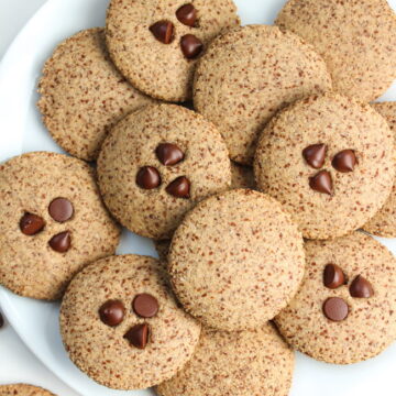 Almond flour cookies with cinnamon on a white plate