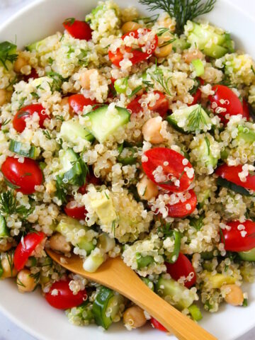 Quinoa chickpea salad with dill cover photo