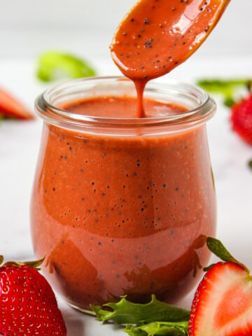 Strawberry balsamic dressing cover photo
