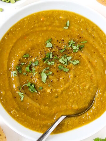 Vegan split pea soup cover photo