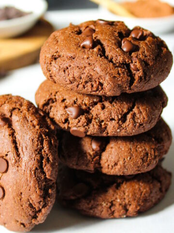 Vegan chocolate cookies cover photo