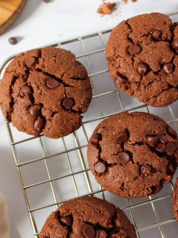 Vegan chocolate cookies cover photo